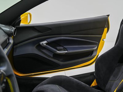 2022 Ferrari F8 SPIDER — фото 14