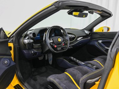 2022 Ferrari F8 SPIDER — фото 2