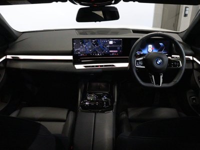 2025 BMW I5 TOURING photo 15