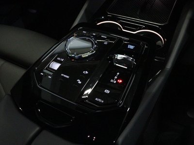 2025 BMW I5 TOURING photo 31
