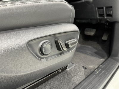 صورة 30 لـ 2025 Toyota LAND CRUISER 250