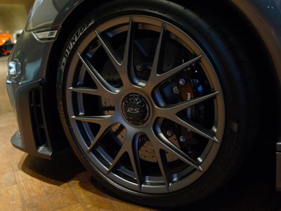 صورة مصغرة 3 لـ 2025 Porsche 718 SPYDER