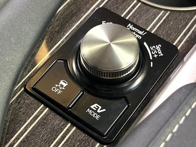 صورة مصغرة 57 لـ 2020 Lexus RX