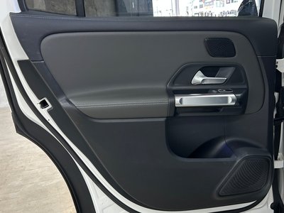 2021 Mercedes-BENZ GLB thumbnail 38