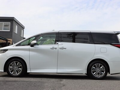 2023 Toyota ALPHARD — фото 28