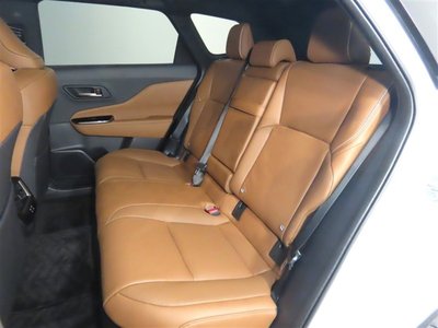 صورة 13 لـ 2026 Toyota CROWN ESTATE