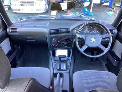 1989 BMW 3 SERIES 照片 38