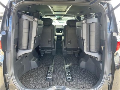 2023 Toyota ALPHARD photo 29