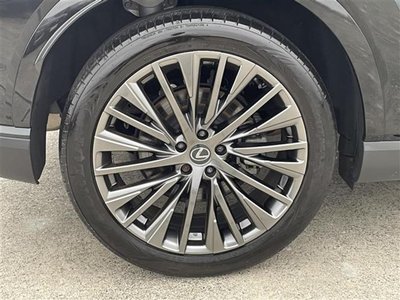 2023 Lexus RX thumbnail 38