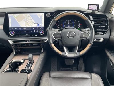 2023 Lexus RX photo 3