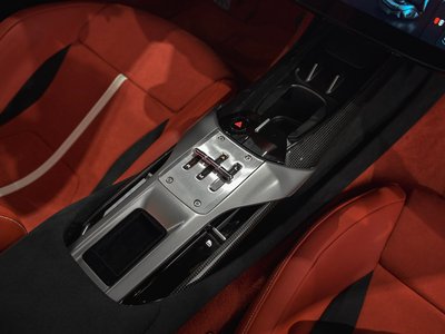 صورة مصغرة 4 لـ 2025 Ferrari 12 CILINDRI