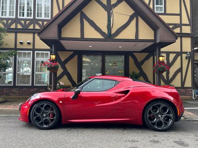 2015 ALFA Romeo 4C — фото 2
