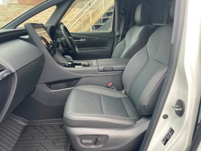 صورة 22 لـ 2025 Toyota ALPHARD