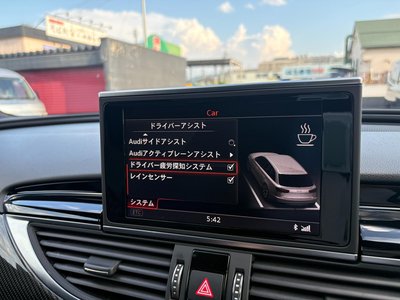 2017 AUDI RS6 AVANT 照片 26