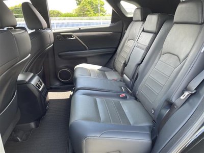 2019 Lexus RX thumbnail 32