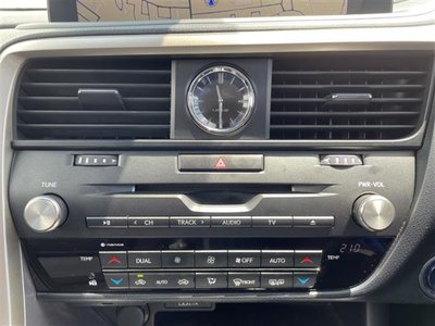 2019 Lexus RX thumbnail 17