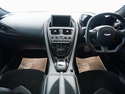 صورة 10 لـ 2019 Aston Martin DBS SUPERLEGGERA