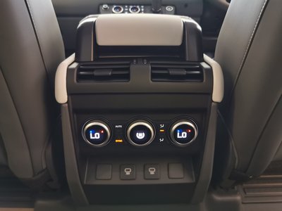 2025 LAND Rover DEFENDER photo 14