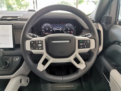 2025 LAND Rover DEFENDER thumbnail 24