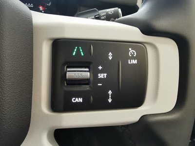 2025 LAND Rover DEFENDER photo 11
