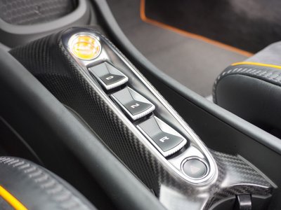 صورة 19 لـ 2024 Mclaren ARTURA SPIDER
