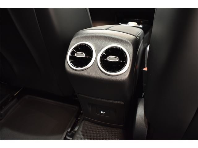 صورة مصغرة 19 لـ 2025 Mercedes-BENZ A-CLASS AMG