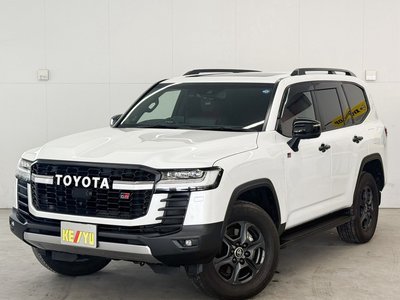 صورة 3 لـ 2021 Toyota LAND CRUISER 300