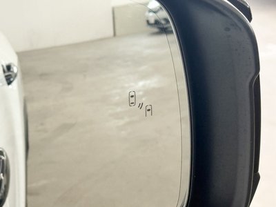صورة 45 لـ 2021 Toyota LAND CRUISER 300