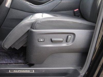 صورة 63 لـ 2021 Toyota ALPHARD