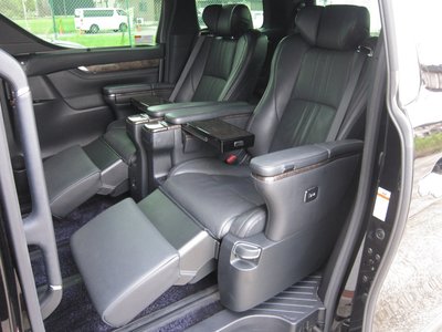 صورة 74 لـ 2021 Toyota ALPHARD