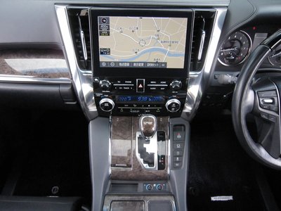 صورة 37 لـ 2021 Toyota ALPHARD