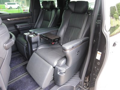 صورة 68 لـ 2021 Toyota ALPHARD