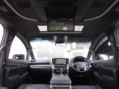 صورة 29 لـ 2021 Toyota ALPHARD