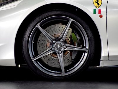 2013 Ferrari 458 SPIDER — фото 32