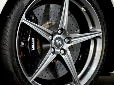 2013 Ferrari 458 SPIDER — фото 27