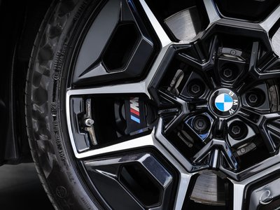 صورة 29 لـ 2023 BMW XM