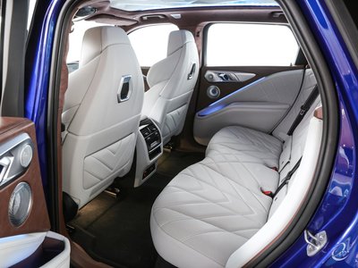 صورة 74 لـ 2023 BMW XM