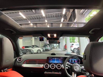 2025 Mercedes-BENZ GLB thumbnail 35