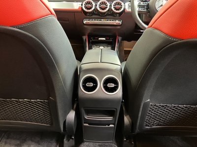 2025 Mercedes-BENZ GLB thumbnail 36