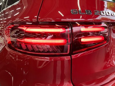 2025 Mercedes-BENZ GLB photo 10
