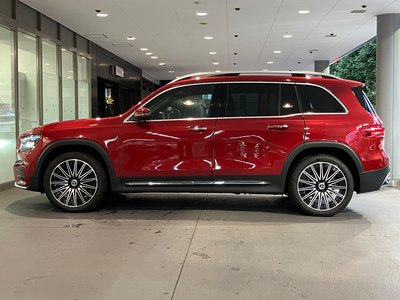 2025 Mercedes-BENZ GLB photo 3