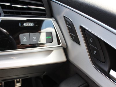 2019 AUDI Q8 photo 39