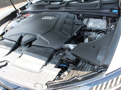 2019 AUDI Q8 photo 17
