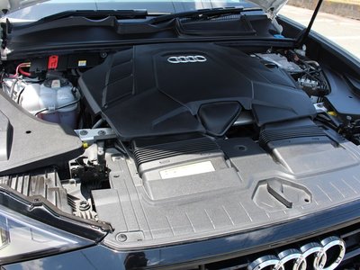 2019 AUDI Q8 photo 16