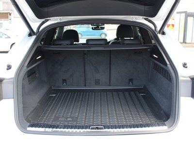 2019 AUDI Q8 photo 32