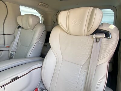 2024 Lexus LM photo 56