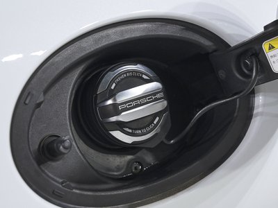 2021 Porsche 911 thumbnail 17