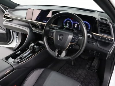 2025 Toyota CROWN SPORT — фото 34