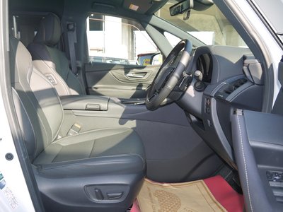 2024 Toyota ALPHARD — фото 7