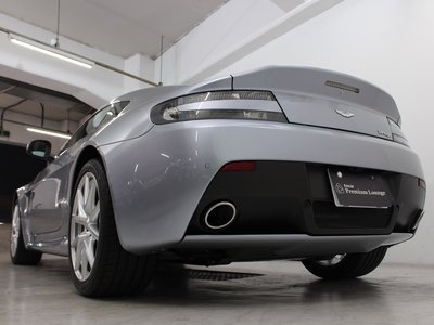 2015 Aston Martin V8 — миниатюра 10